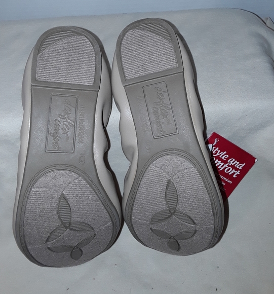 Womenz shoes - Picture 2 of 4